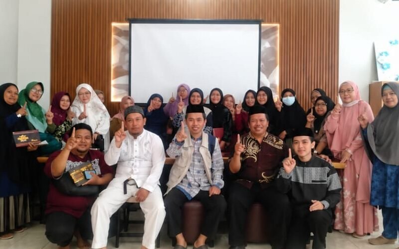 Berbagi Bersama Komunitas Muallaf